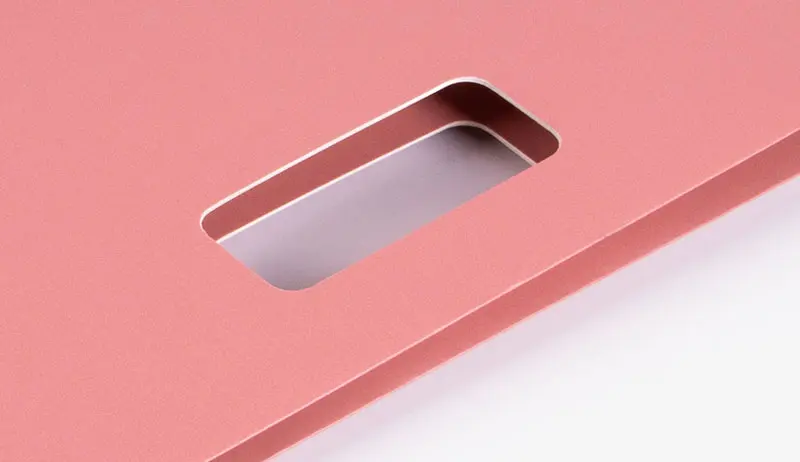 die-cut bag handle