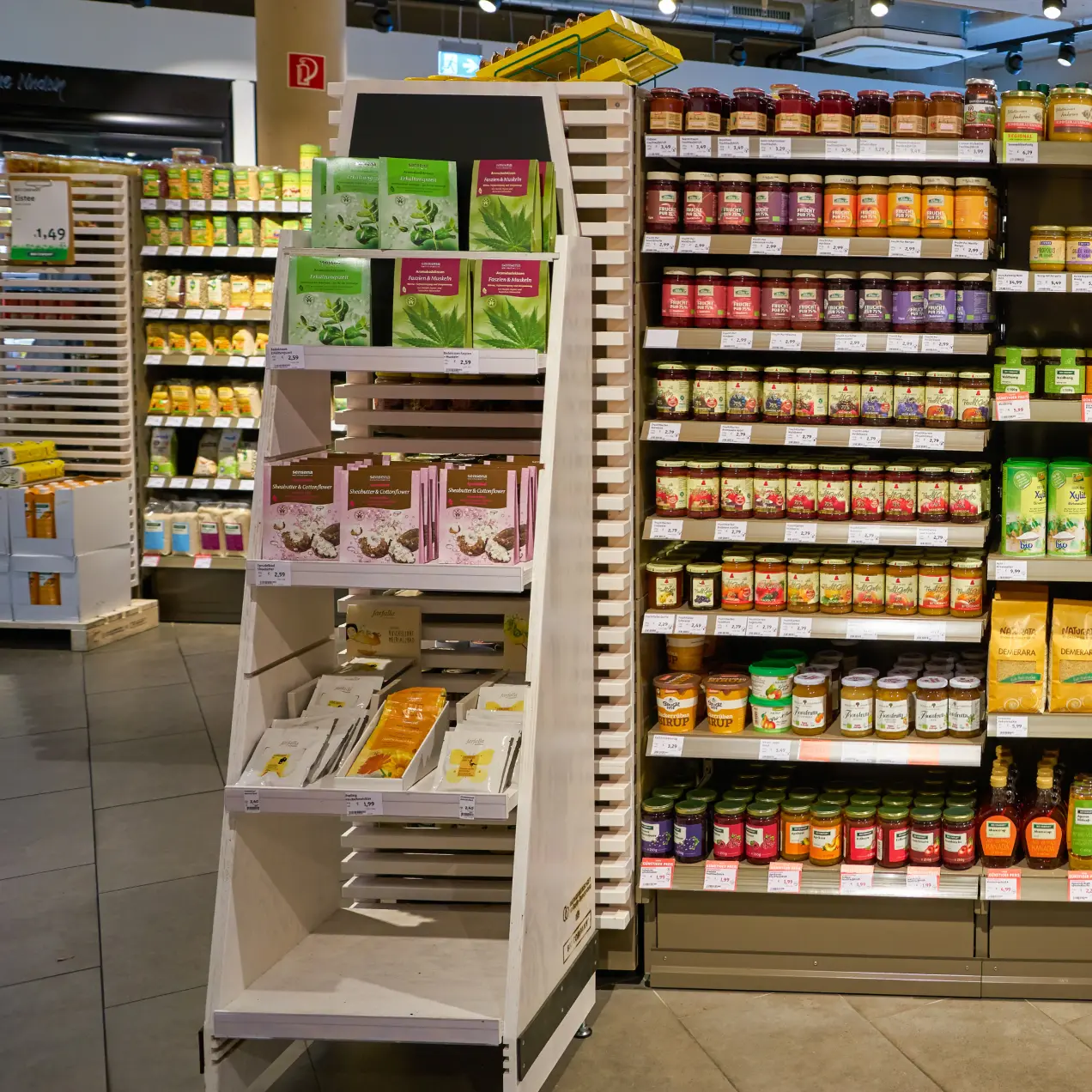 custom printed and size floor display packaging solutions