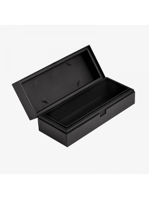 Soft Touch Whisky Box with Magnetic Closure