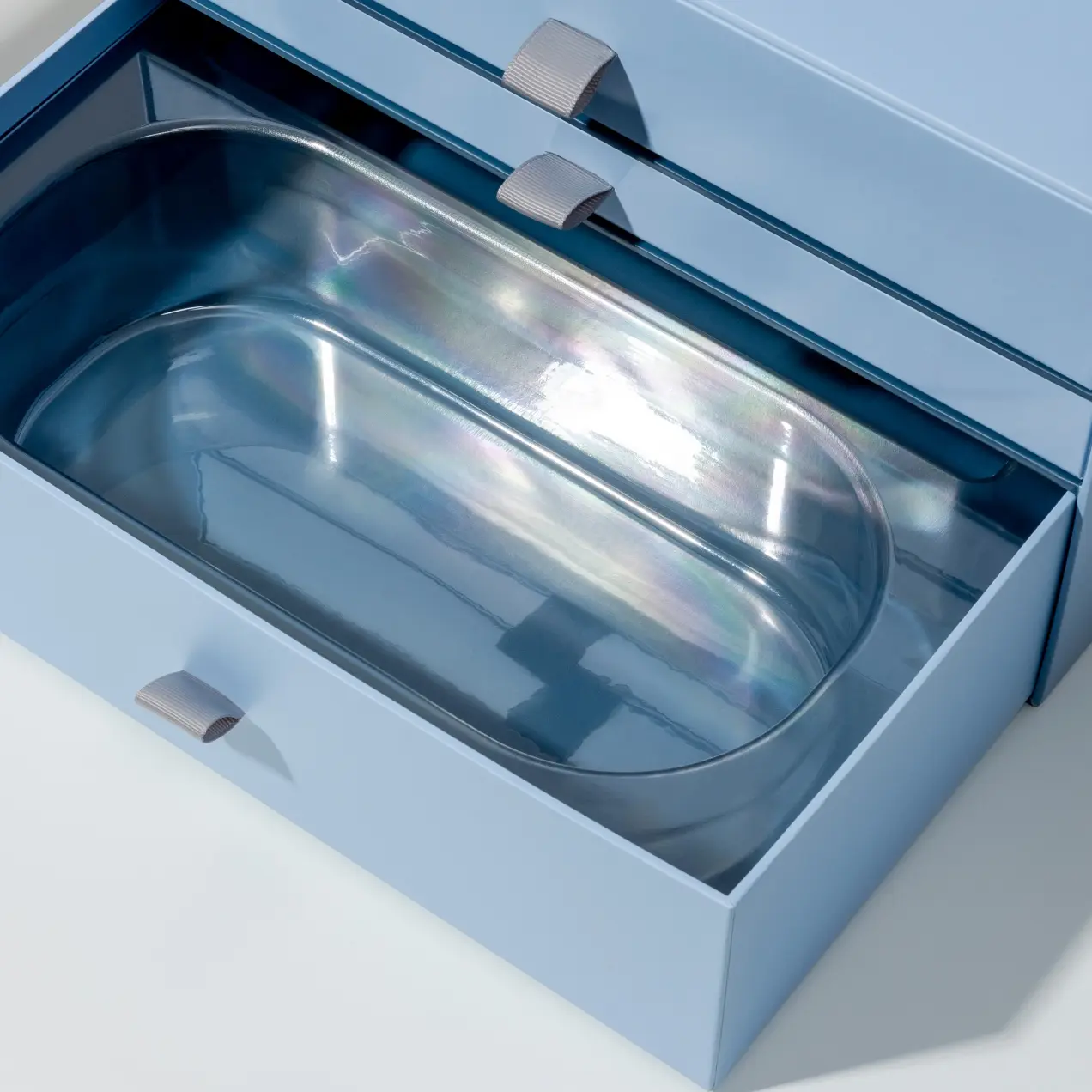 plastic insert for packaging solution