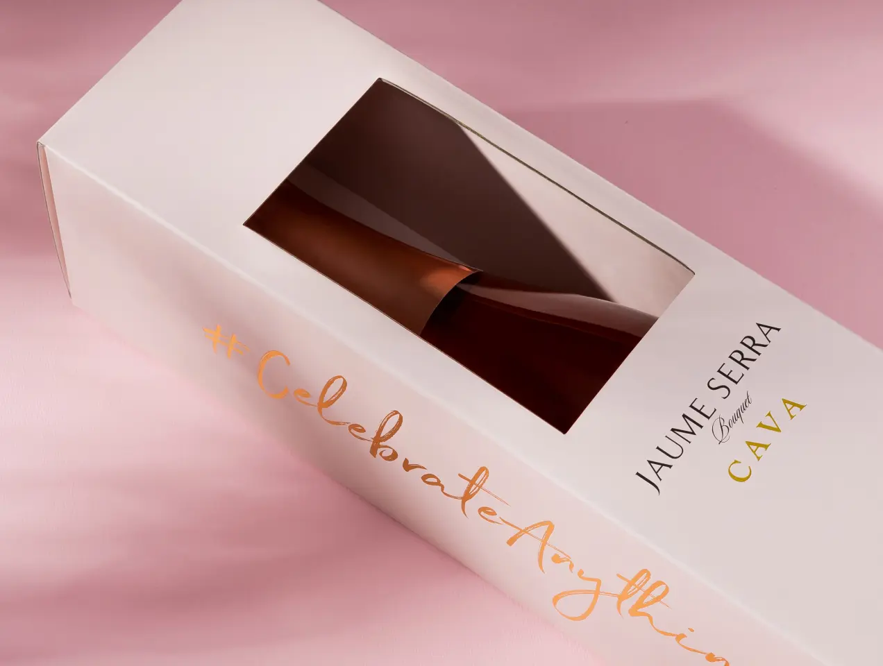 Jaume Serra wine packaging