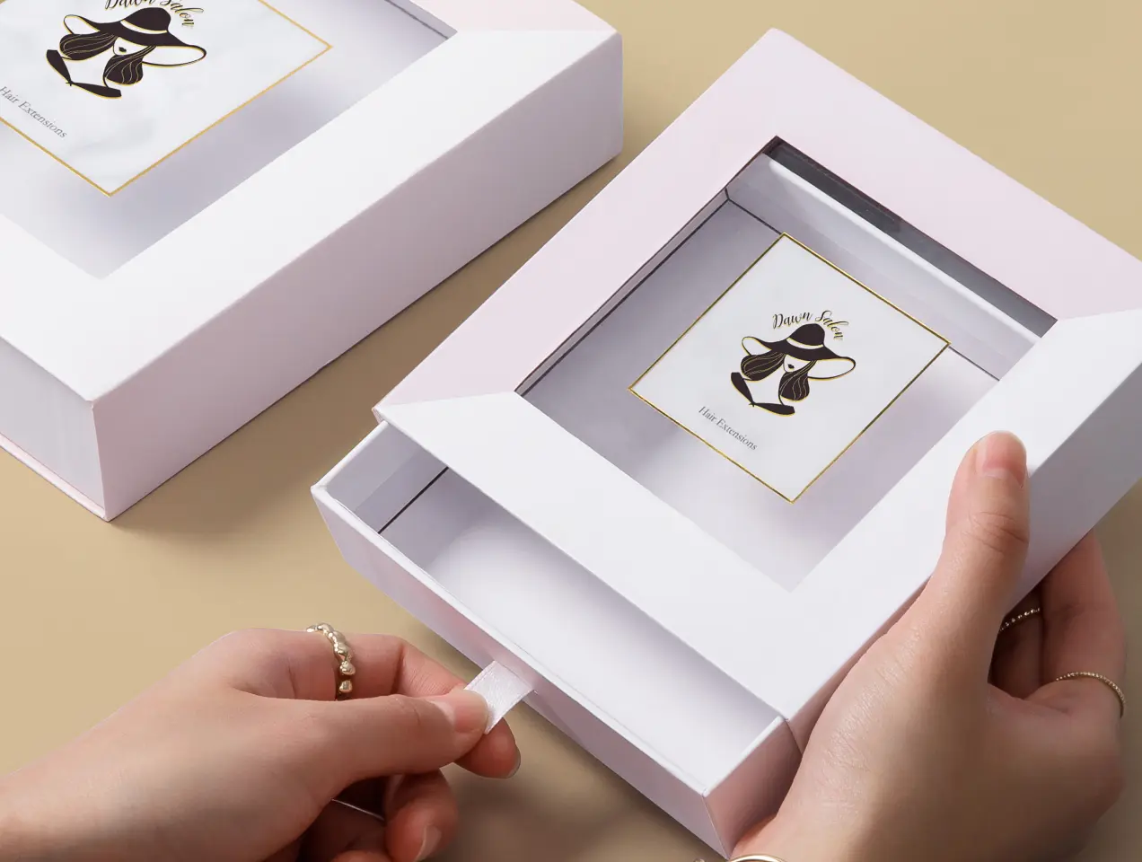 Window gift box unboxing